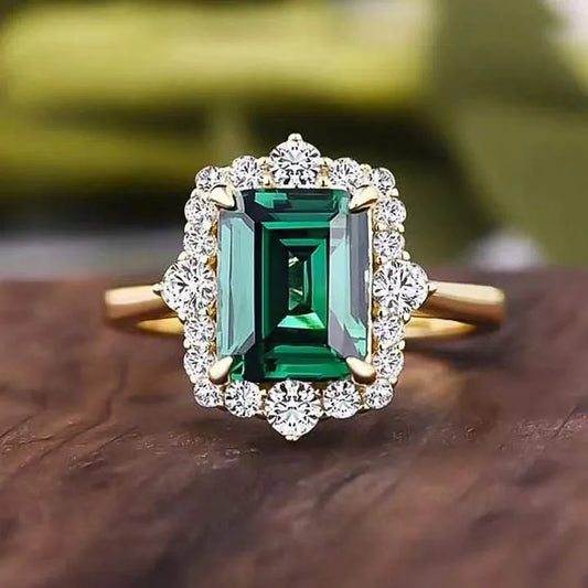Gorgeous Green Cubic Zirconia Ring - Souvenirs 4 you