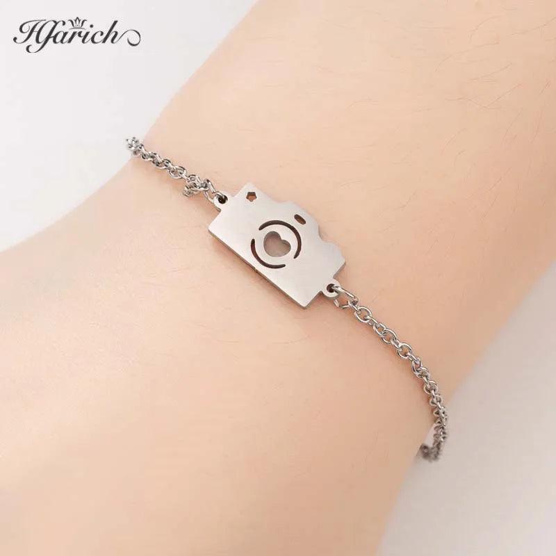 Bracelets Camera, Star, CatSPECIFICATIONSBrand Name: HfarichGender: WomenMaterial: MetalMetals Type: Stainless SteelBracelets Type: Charm BraceletsChain Type: Link ChainItem Type: BraceletsClaSouvenirs 4 youSouvenirs 4 you