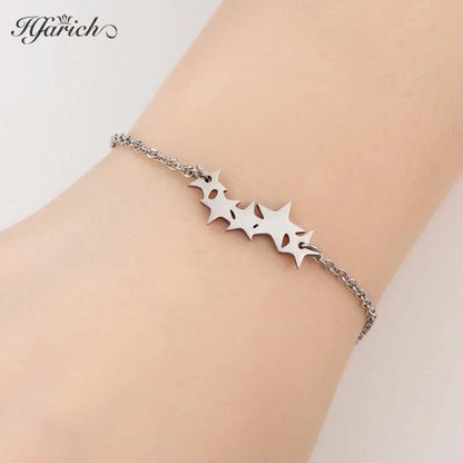 Bracelets Camera, Star, CatSPECIFICATIONSBrand Name: HfarichGender: WomenMaterial: MetalMetals Type: Stainless SteelBracelets Type: Charm BraceletsChain Type: Link ChainItem Type: BraceletsClaSouvenirs 4 youSouvenirs 4 you