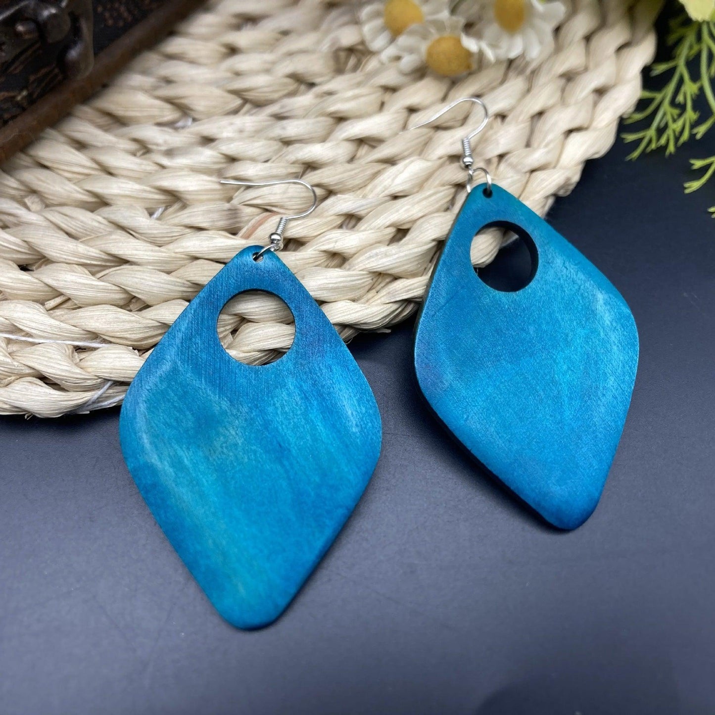 Simplicity And Exaggeration Hollow Out Large Earrings Fashion