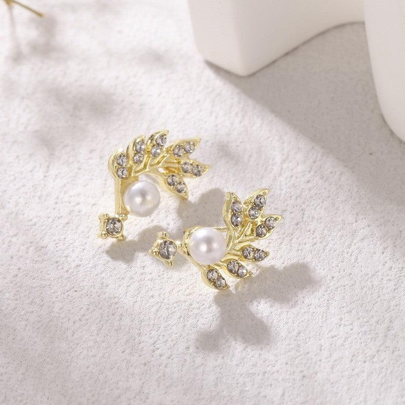 High End, Niche Pearl Branches, Leaf Earrings, Women's French Style, Light Luxury Temperament, Versatile Retro And Cold Earrings And Earrings