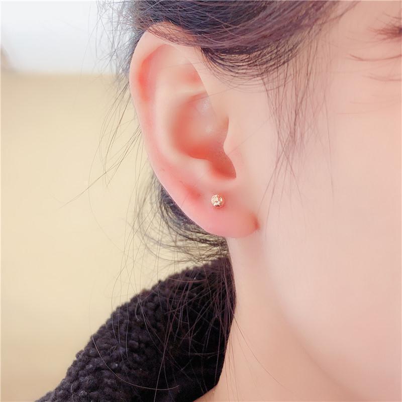 Simple Fashion All-matching Delicate Earrings Women